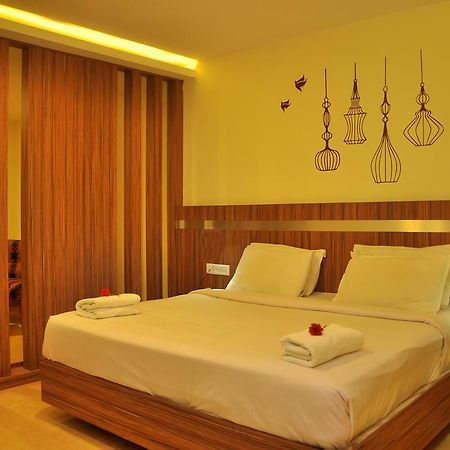 Vinayaga Inn By Poppys, Udagamandalam Exterior foto