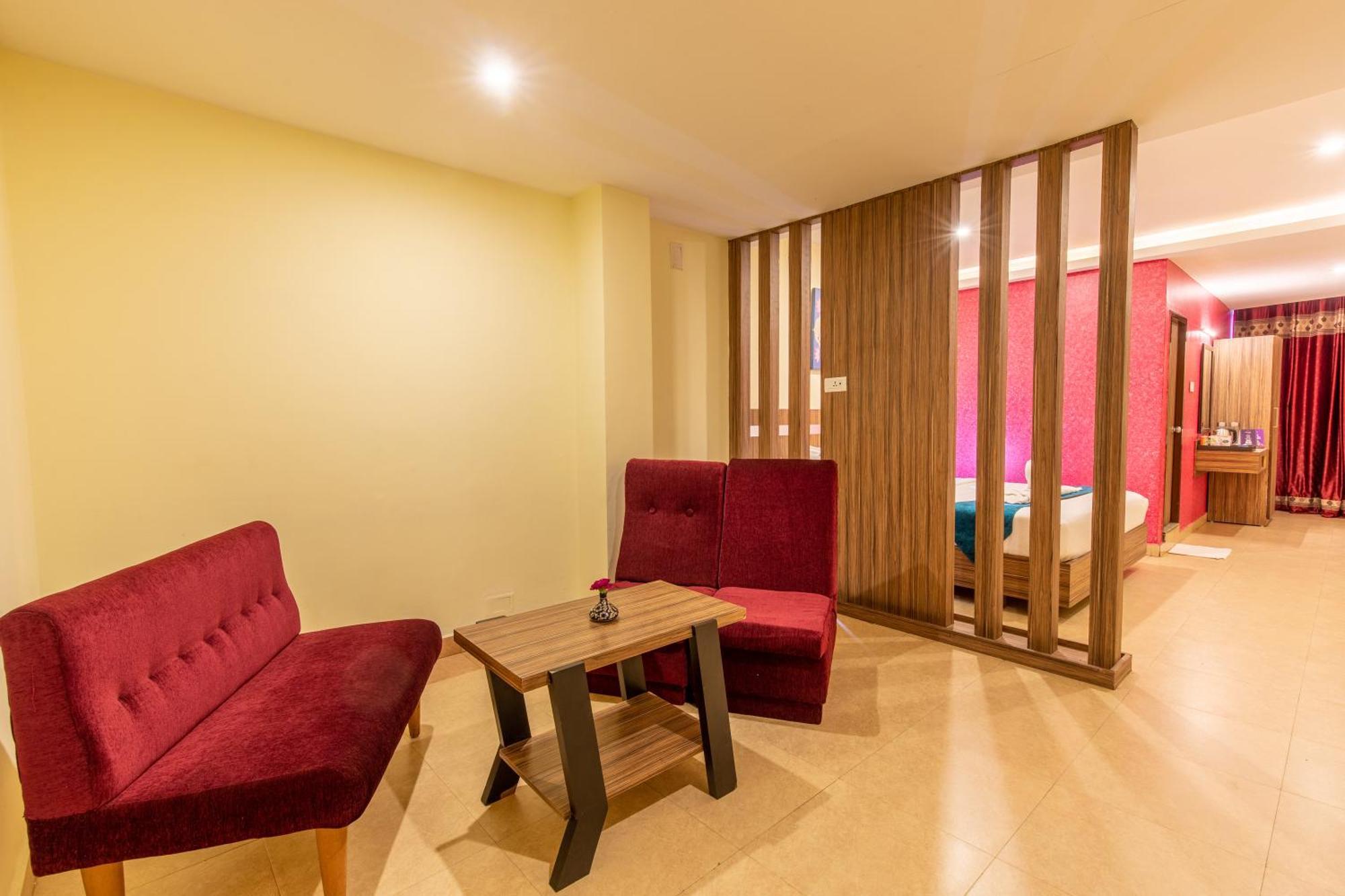 Vinayaga Inn By Poppys, Udagamandalam Exterior foto