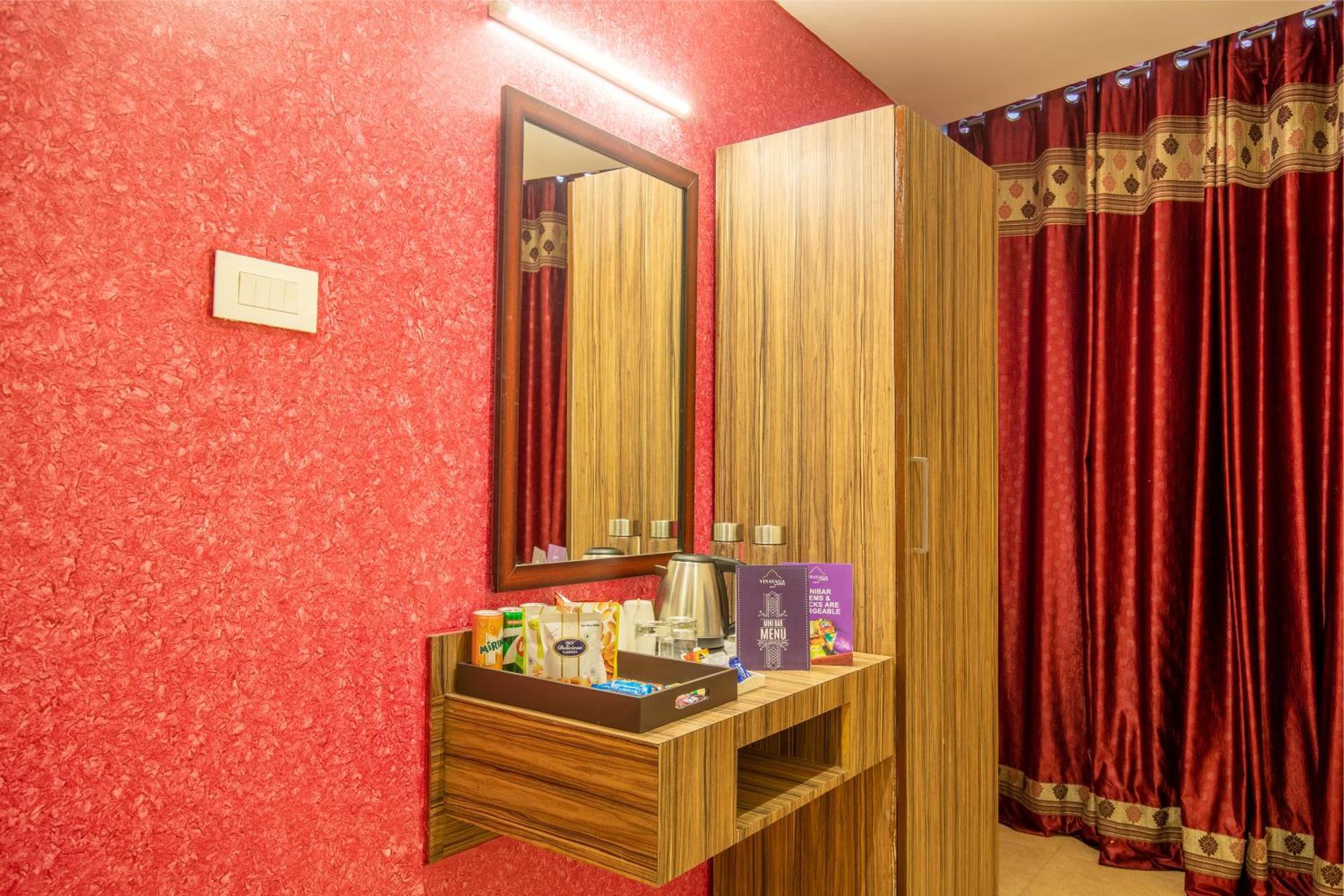 Vinayaga Inn By Poppys, Udagamandalam Exterior foto